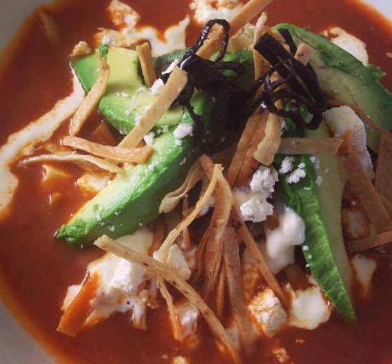 Primer Plano de Sopa Azteca